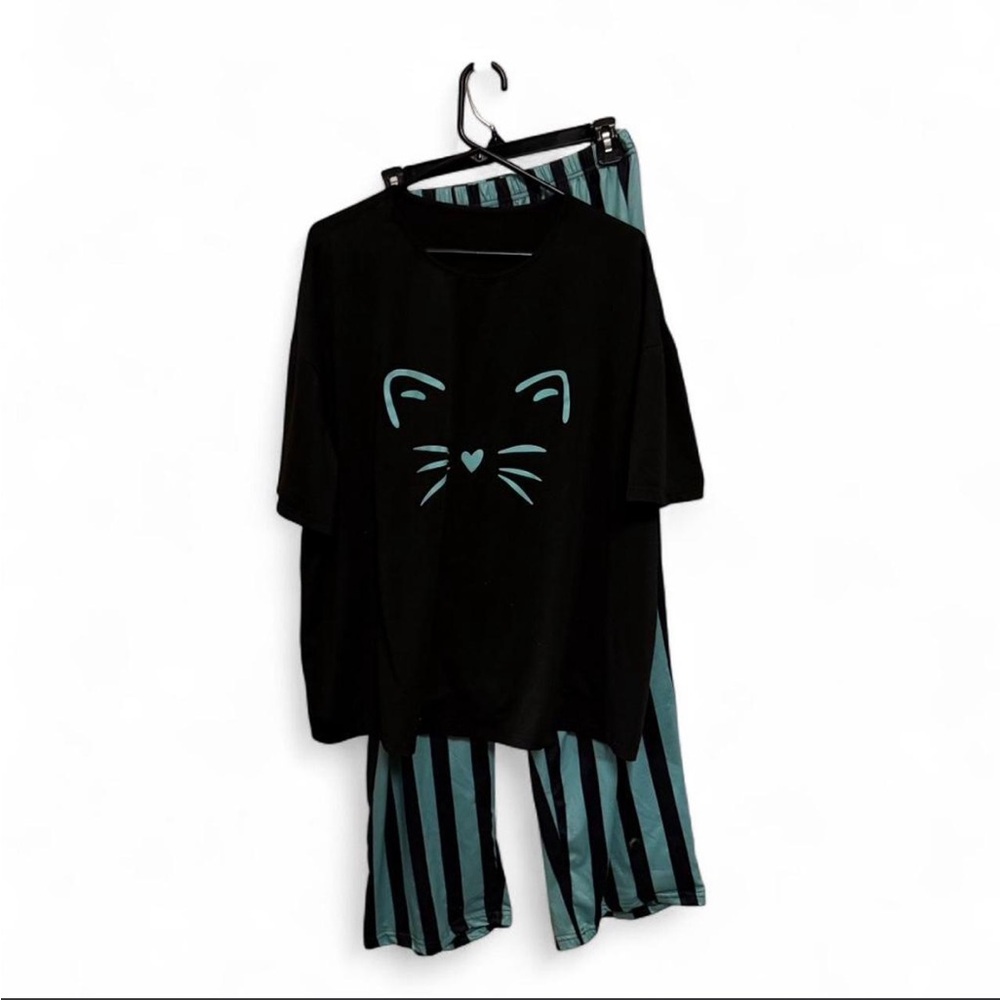 Cozy Black & Teal Cat Face Women's Pajama Set